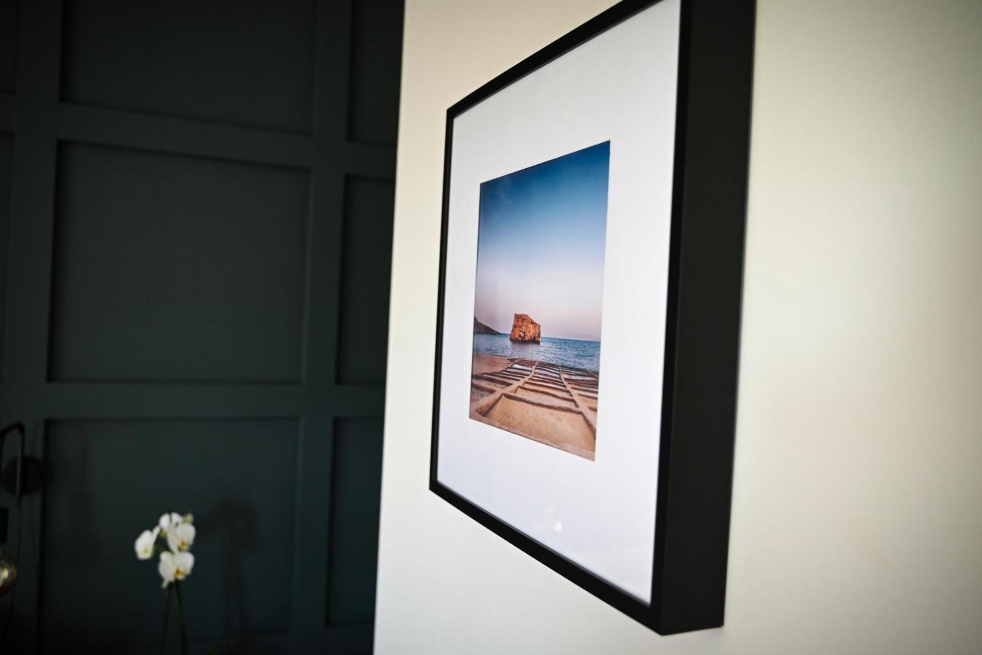 Cliff Edge In Apartment Xaghra